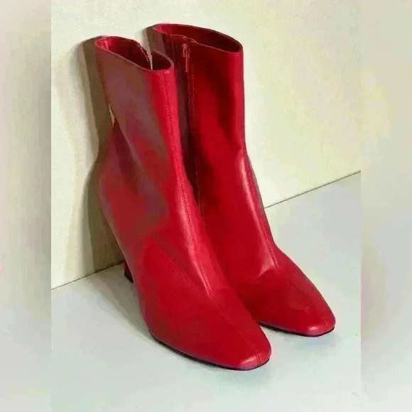 Open Edit Red Hesper Bootie Holiday Christmas Club Party 9.5 - Picture 1 of 10